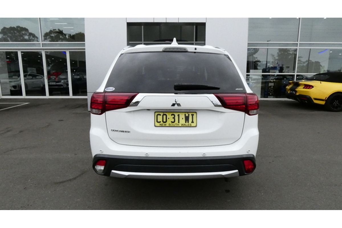 2016 Mitsubishi Outlander LS Safety Pack ZK
