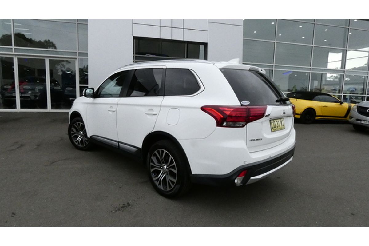 2016 Mitsubishi Outlander LS Safety Pack ZK