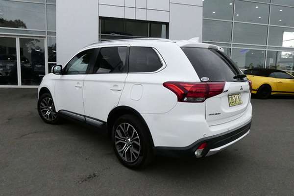 2016 Mitsubishi Outlander LS Safety Pack ZK