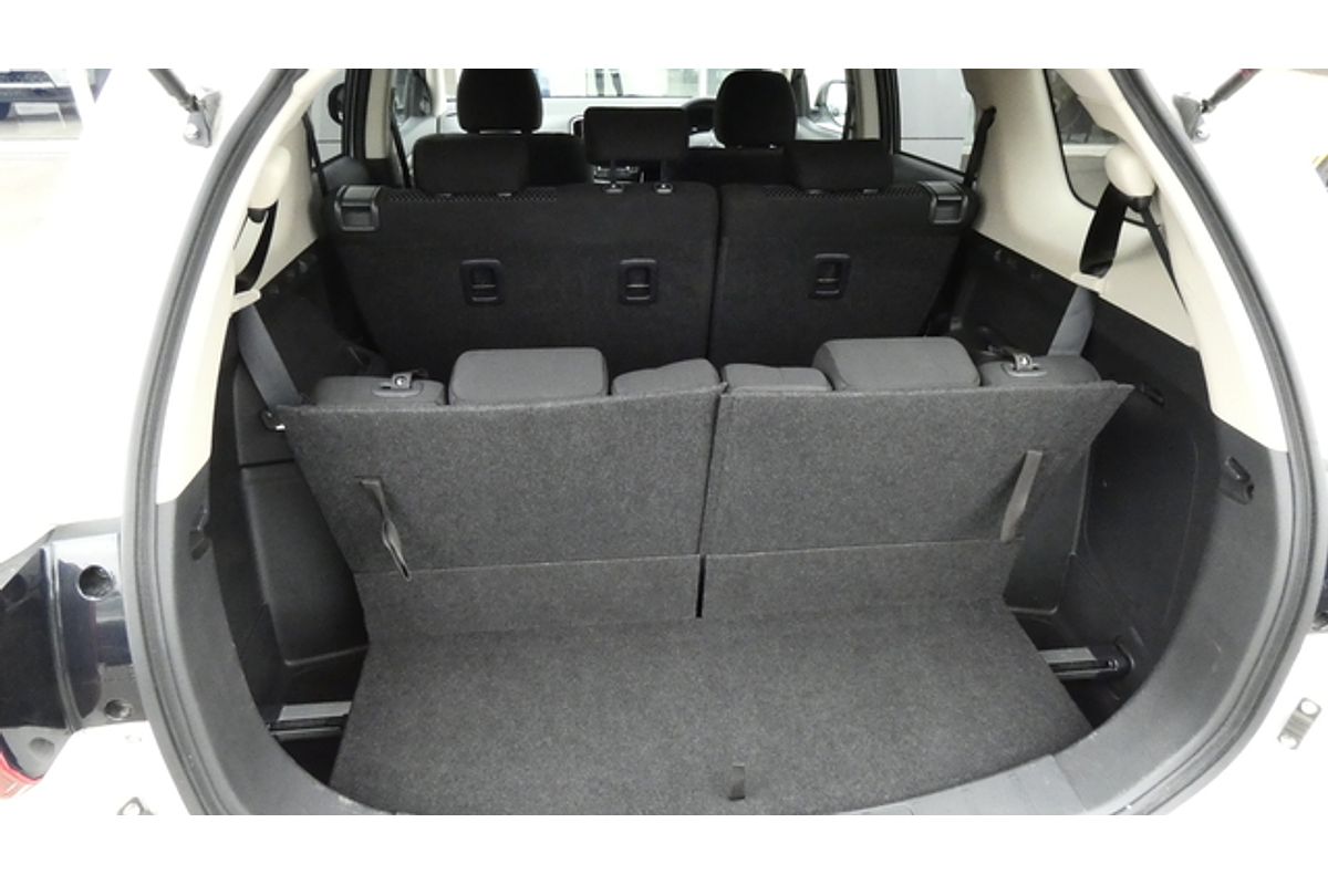 2016 Mitsubishi Outlander LS Safety Pack ZK