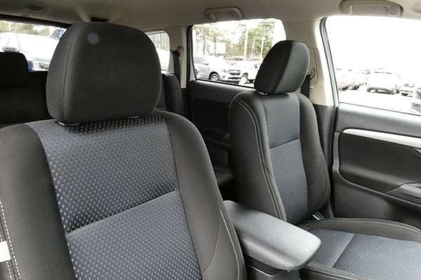 2016 Mitsubishi Outlander LS Safety Pack ZK