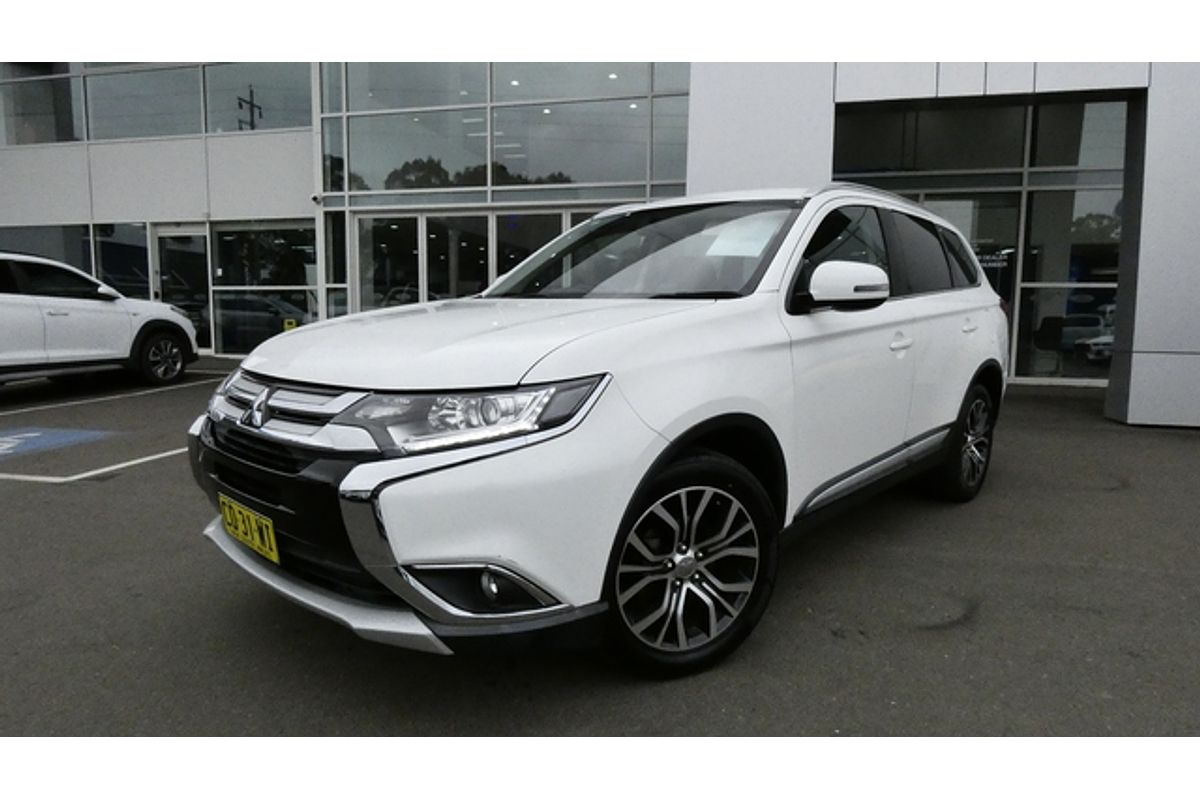 2016 Mitsubishi Outlander LS Safety Pack ZK