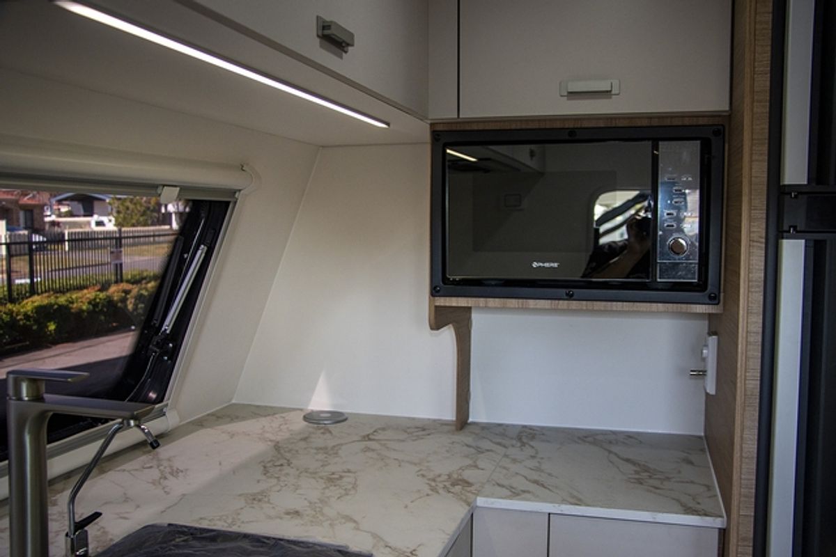 2025 Jayco SILVERLINE CARAVAN 21.65-4.OB.SL-MY25