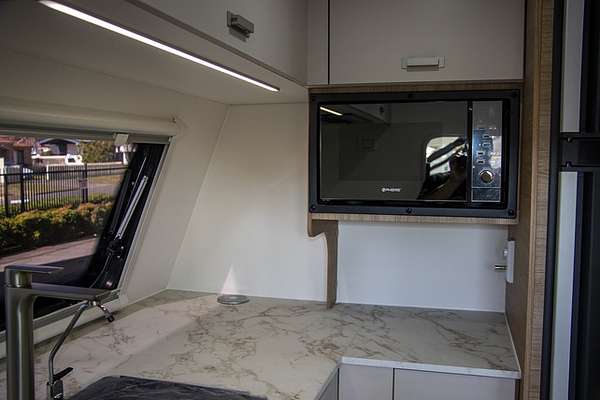 2025 Jayco SILVERLINE CARAVAN 21.65-4.OB.SL-MY25