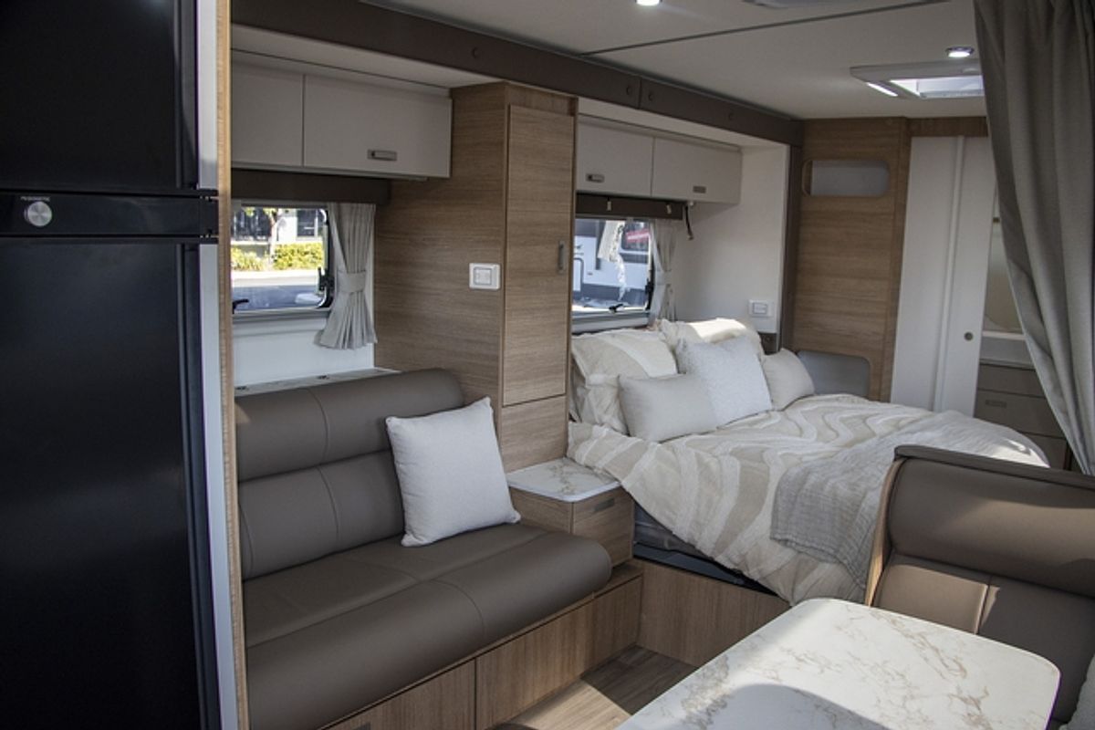 2025 Jayco SILVERLINE CARAVAN 21.65-4.OB.SL-MY25