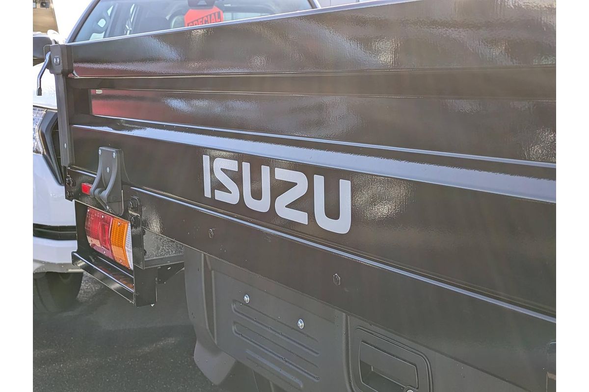 2025 Isuzu D-MAX SX 4X4