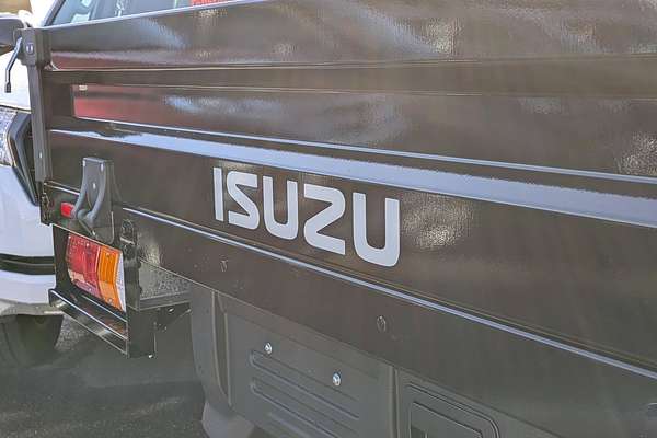 2025 Isuzu D-MAX SX 4X4