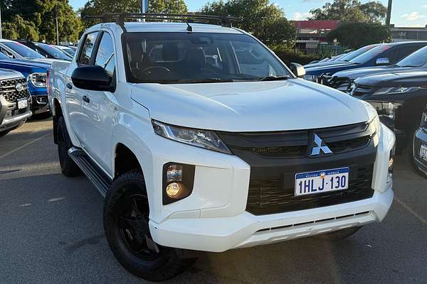 2019 Mitsubishi Triton GLX+ MR 4X4
