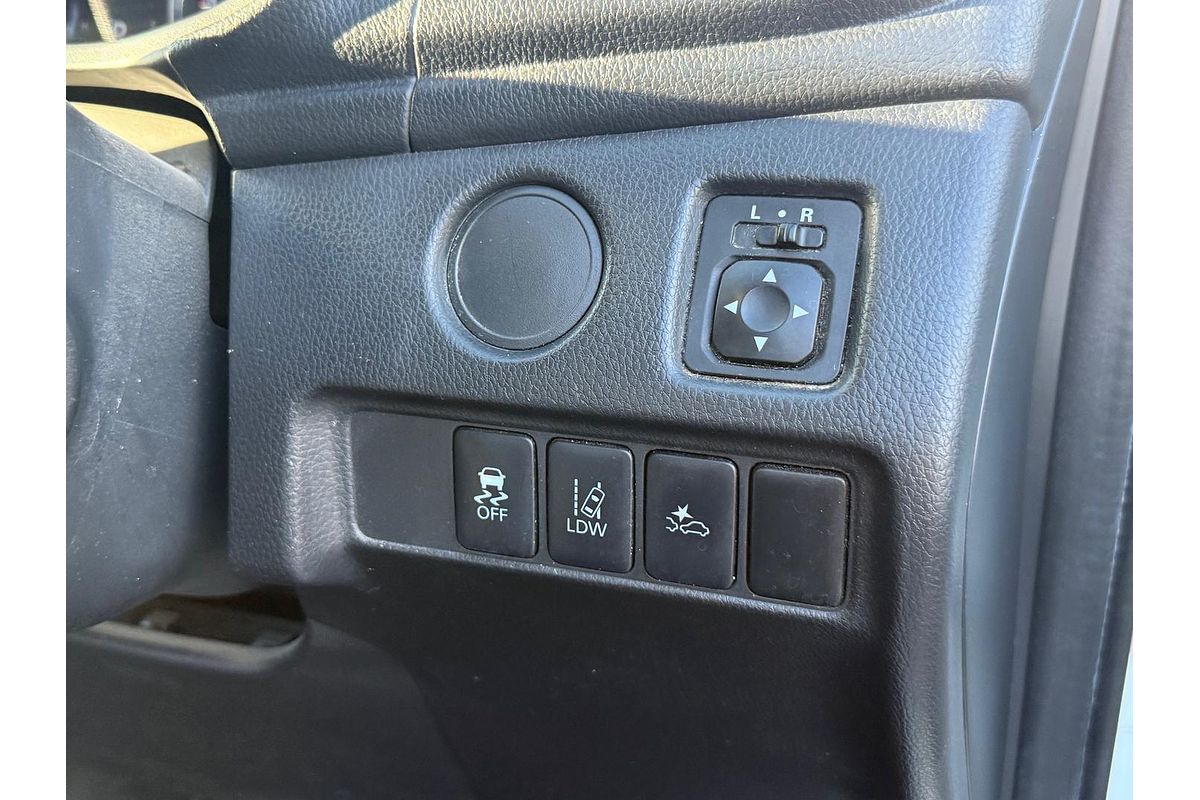 2019 Mitsubishi Triton GLX+ MR 4X4
