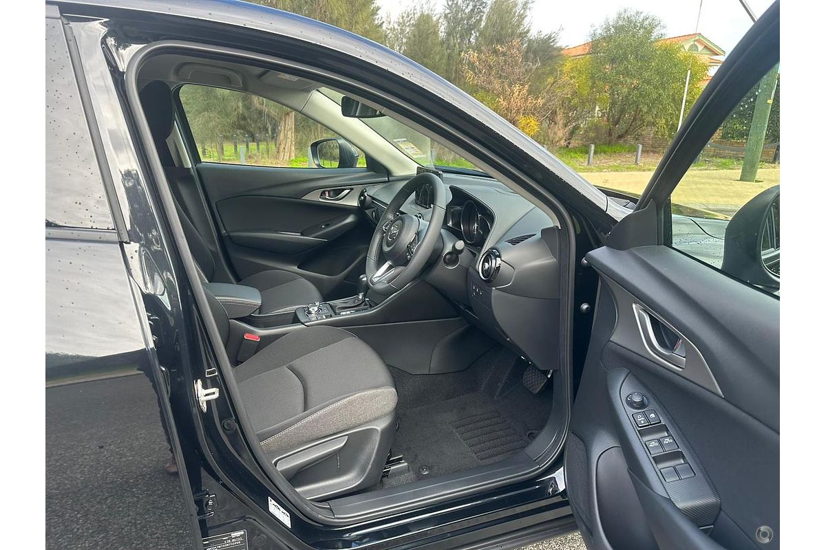 2025 Mazda CX-3 G20 Pure DK