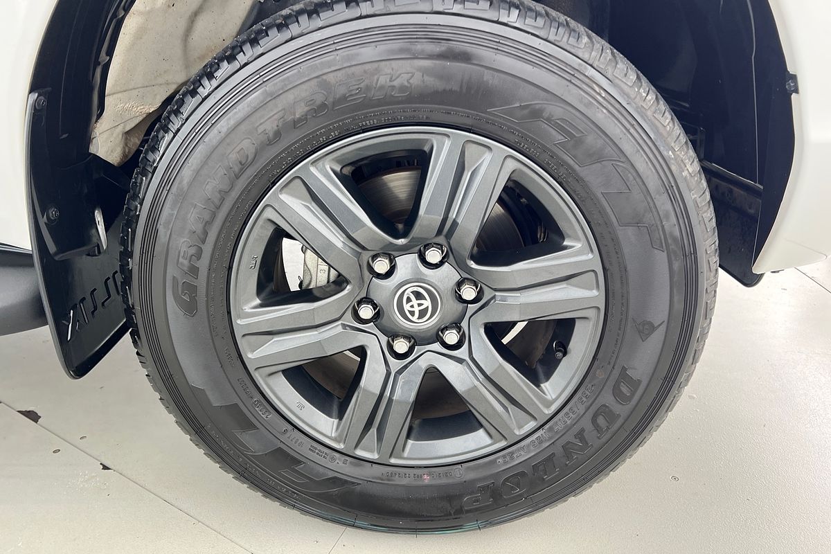 2023 Toyota Hilux SR GUN126R 4X4