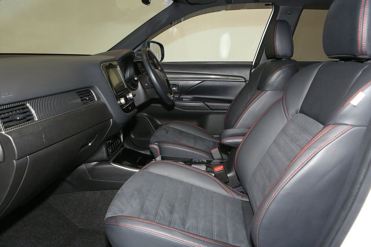 2021 Mitsubishi Outlander Black Edition ZL