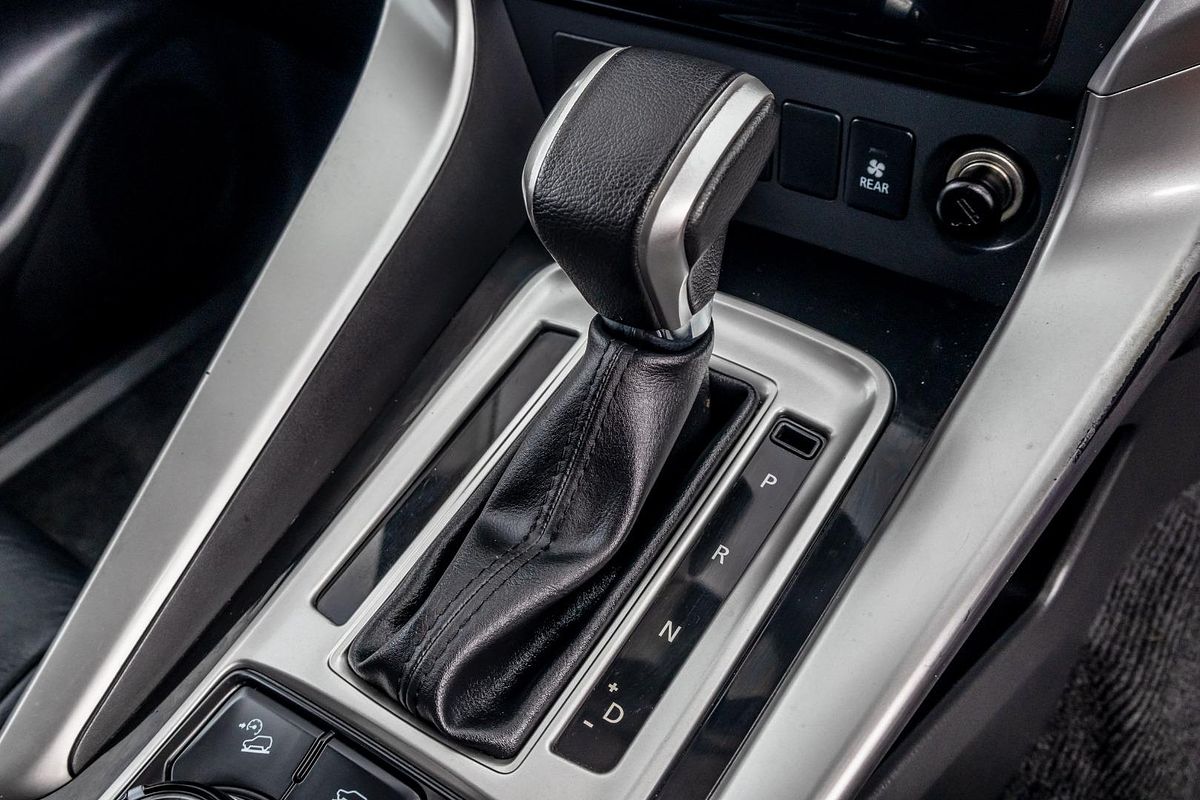 2016 Mitsubishi Pajero Sport GLS QE