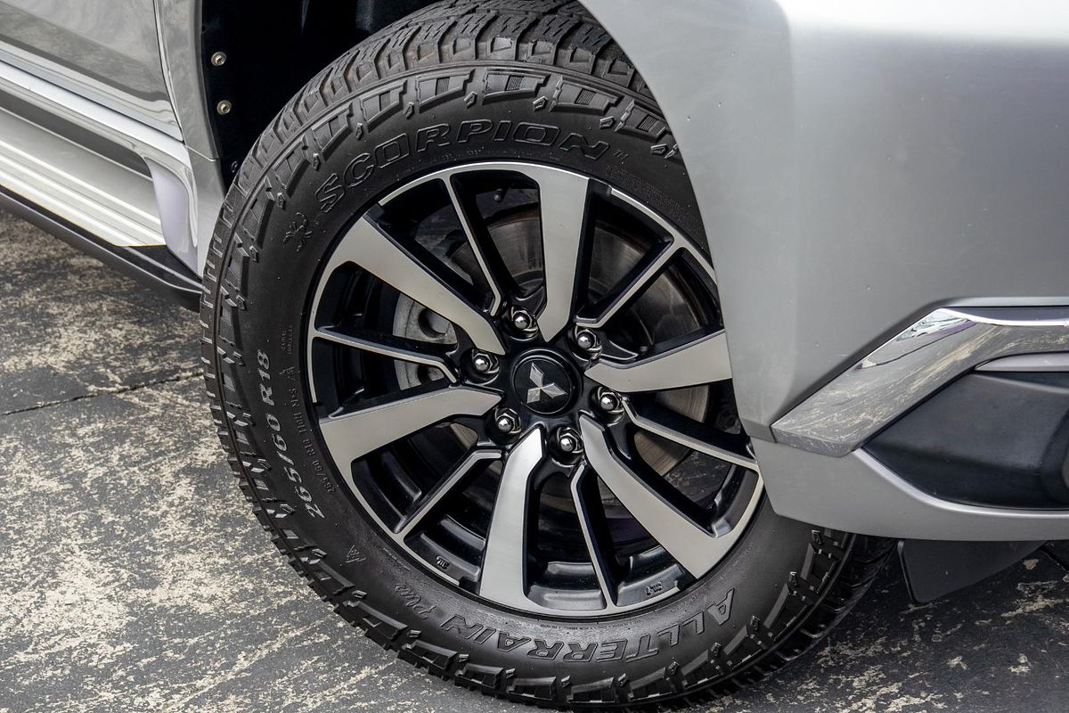 2016 Mitsubishi Pajero Sport GLS QE