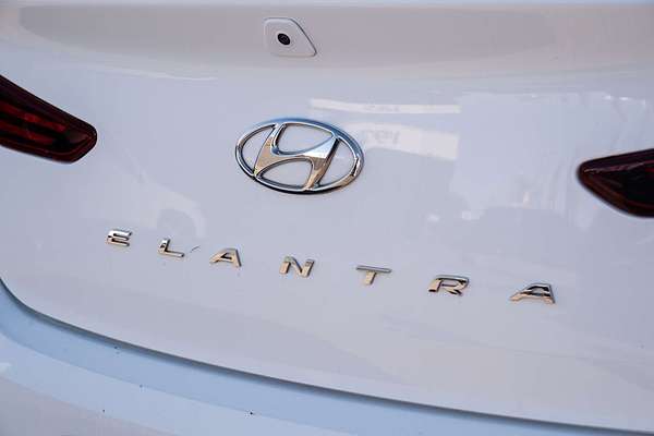 2019 Hyundai Elantra Go AD.2