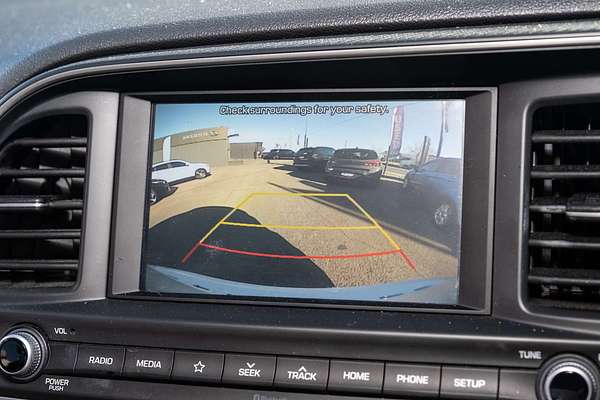 2019 Hyundai Elantra Go AD.2