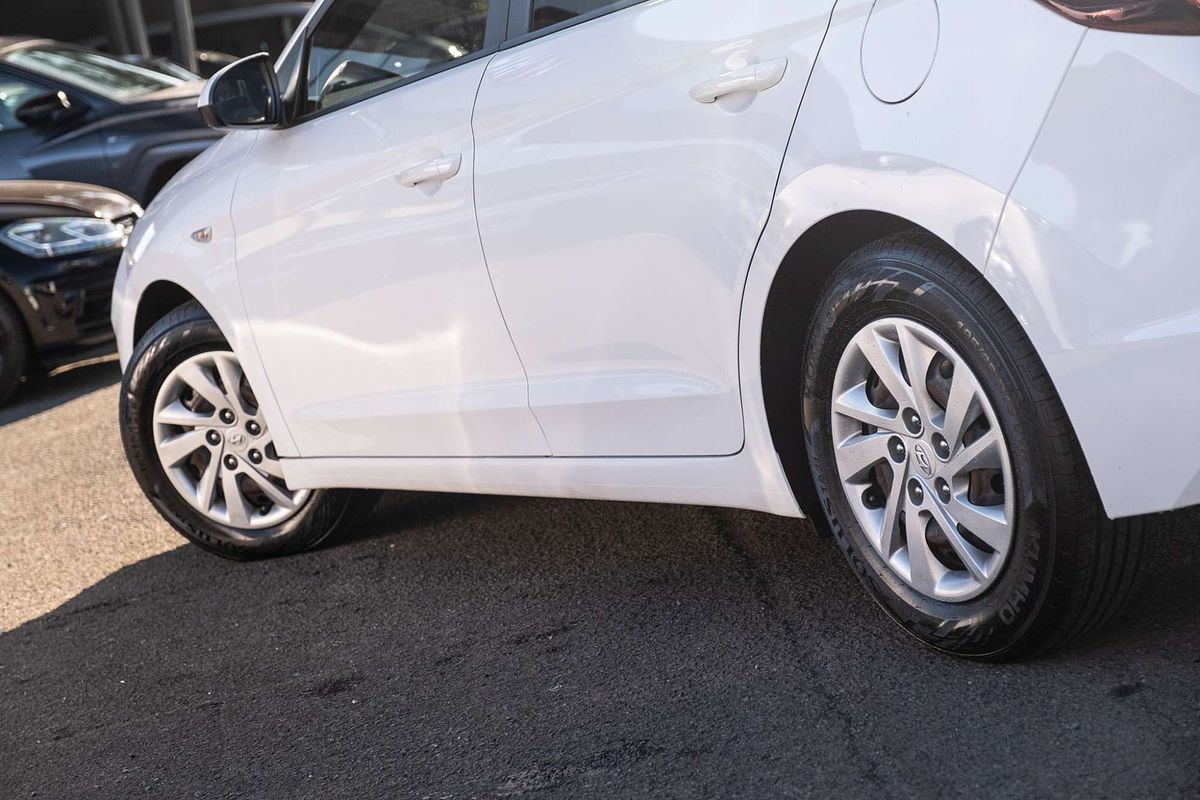 2019 Hyundai Elantra Go AD.2