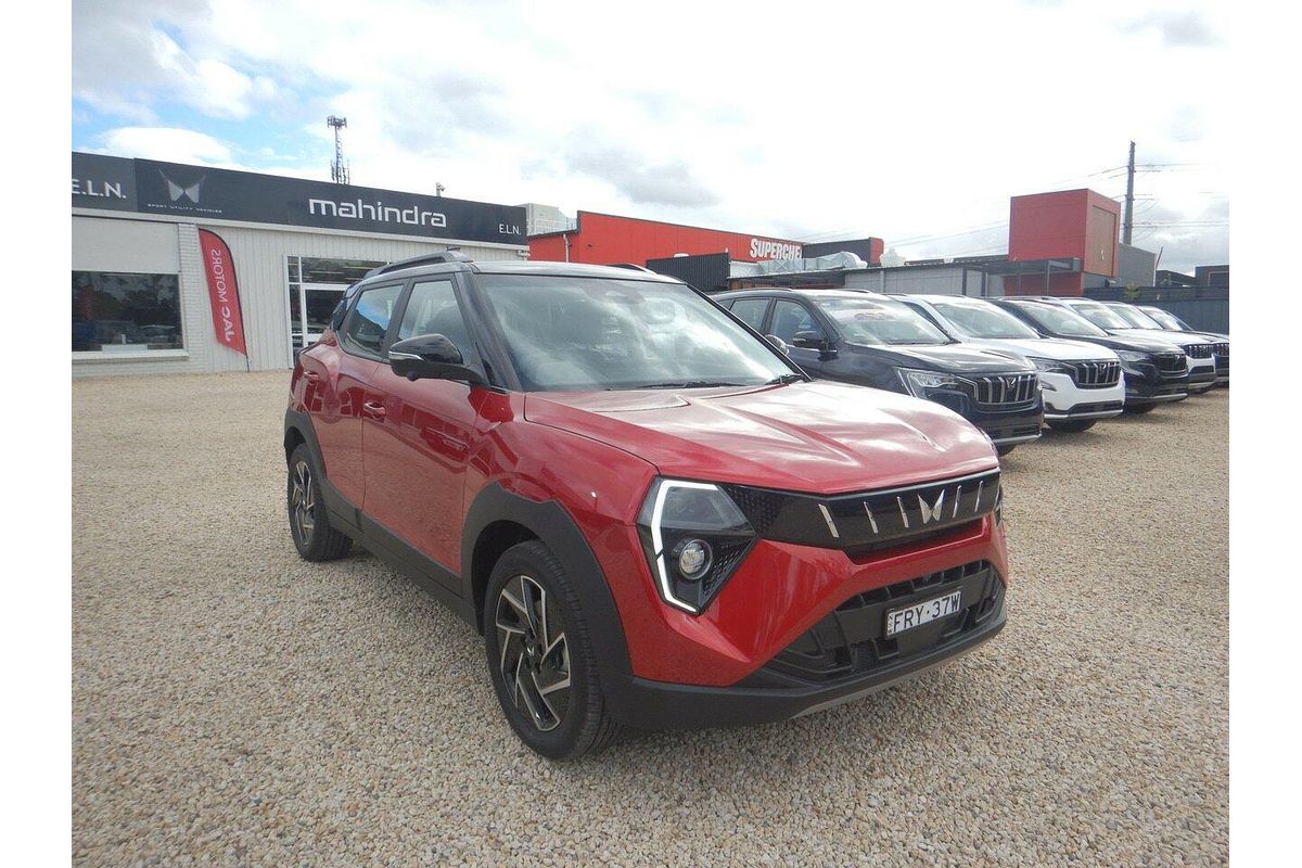 2025 Mahindra XUV3XO AX7L