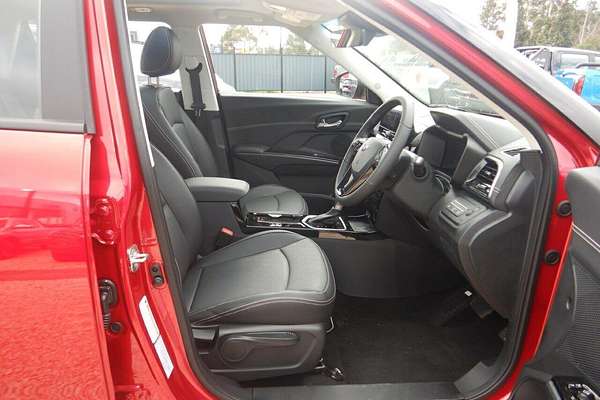 2025 Mahindra XUV3XO AX7L