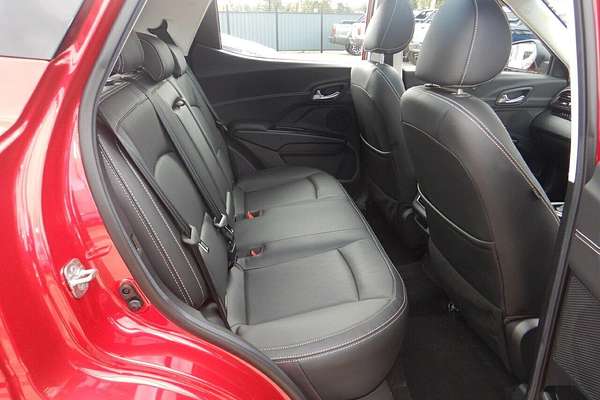 2025 Mahindra XUV3XO AX7L
