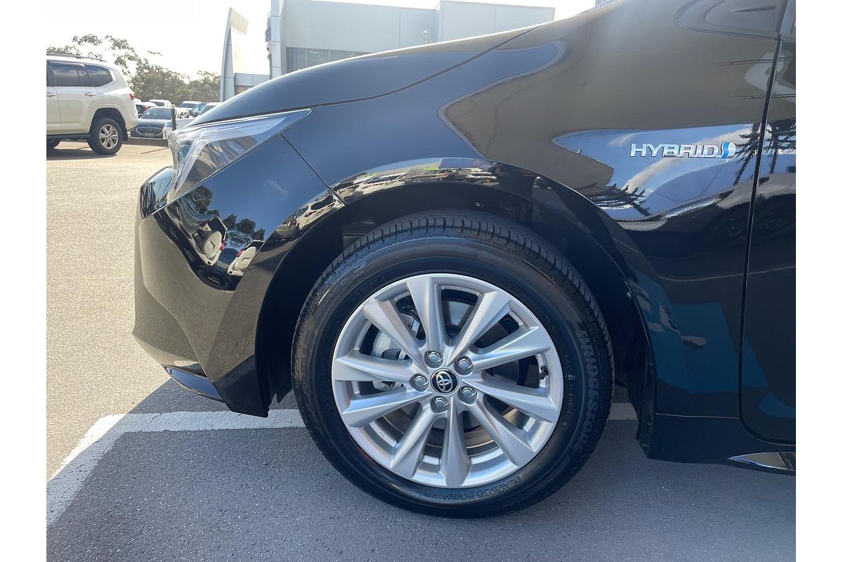 2024 Toyota Corolla SX Hybrid ZWE219R