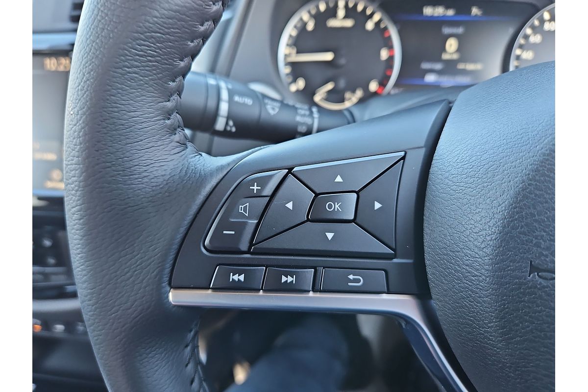 2025 Nissan Navara ST-X D23 4X4