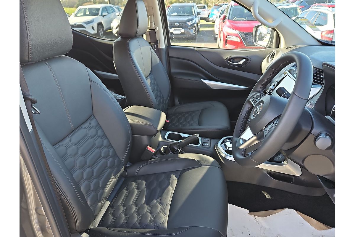 2025 Nissan Navara ST-X D23 4X4