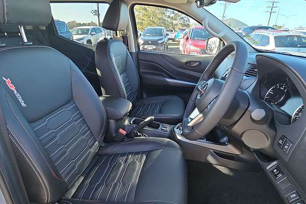 2025 Nissan Navara PRO-4X D23 4X4
