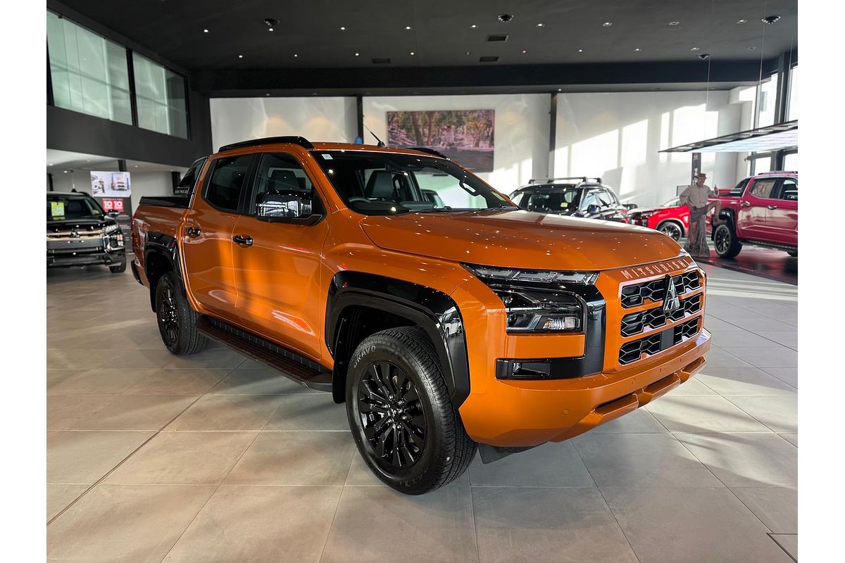 2025 Mitsubishi Triton GSR MV 4X4