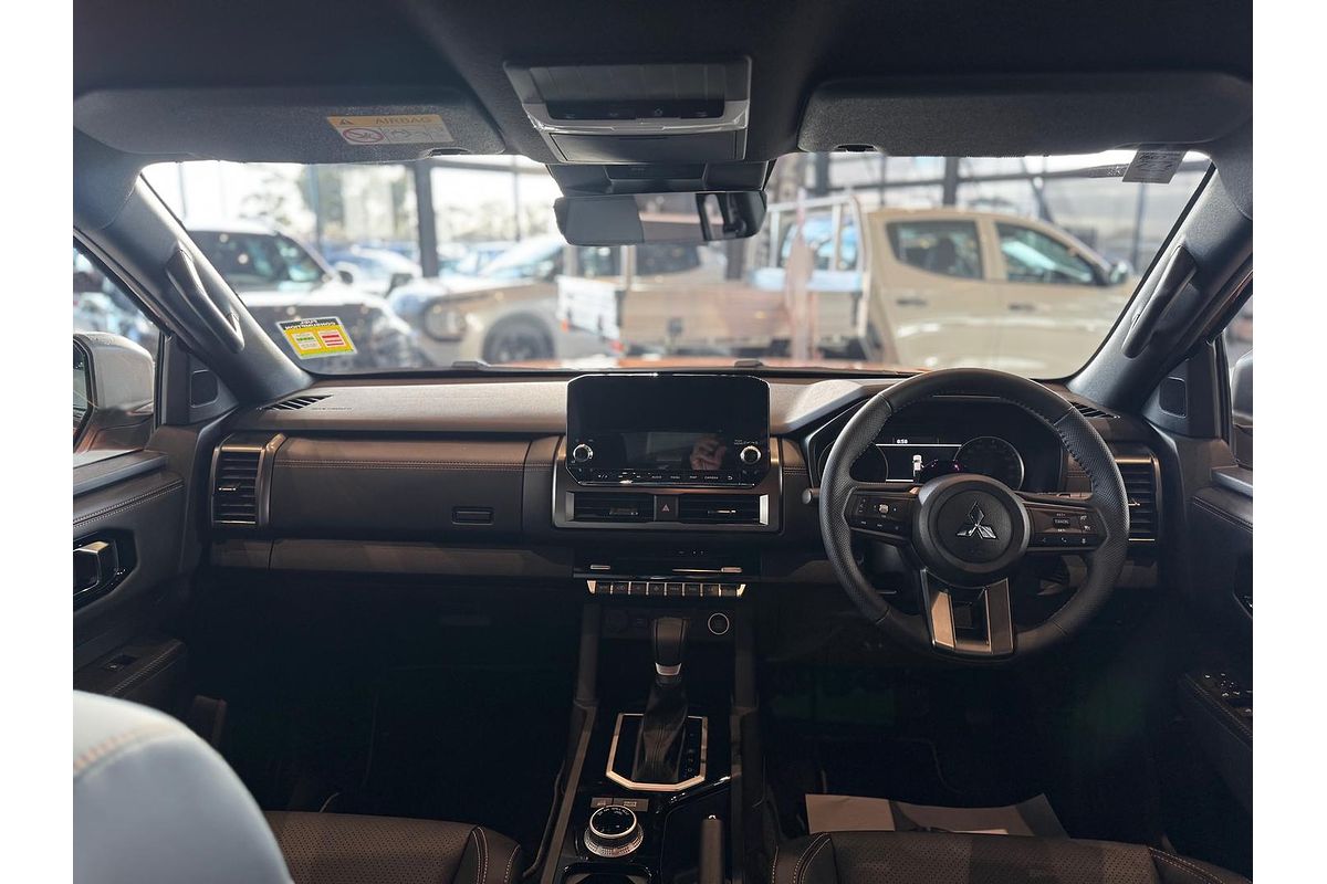 2025 Mitsubishi Triton GSR MV 4X4