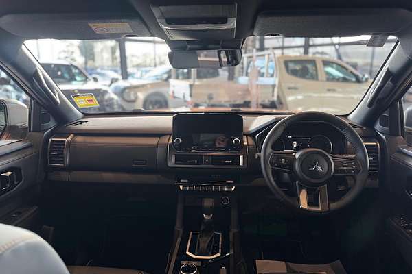2025 Mitsubishi Triton GSR MV 4X4