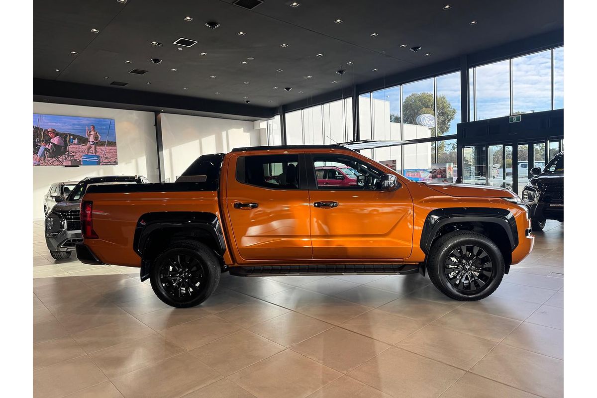 2025 Mitsubishi Triton GSR MV 4X4