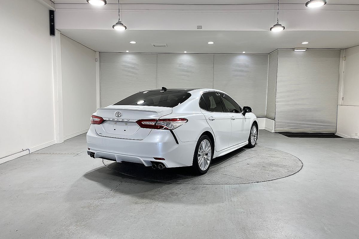 2019 Toyota Camry SL GSV70R