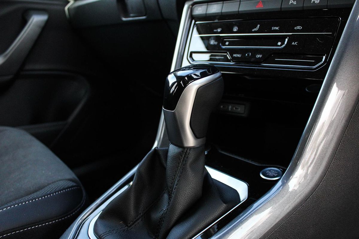 2025 Volkswagen T-Roc 110TSI Style D11