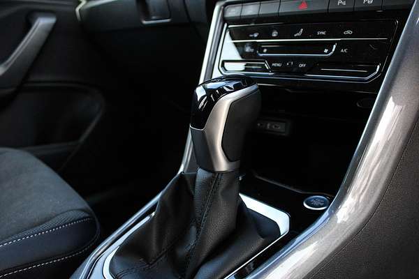 2025 Volkswagen T-Roc 110TSI Style D11