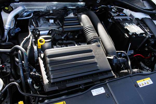 2025 Volkswagen T-Roc 110TSI Style D11