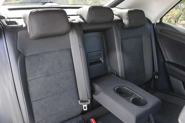 2025 Volkswagen T-Roc 110TSI Style D11