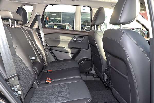 2025 Nissan X-TRAIL Ti-L T33
