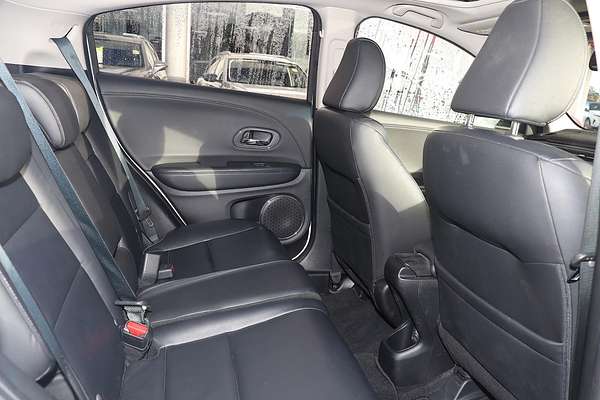 2017 Honda HR-V VTi-L