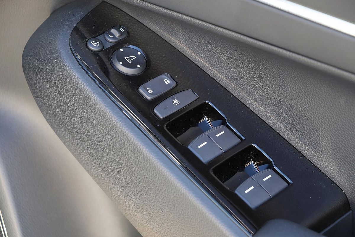 2023 Honda HR-V e:HEV L
