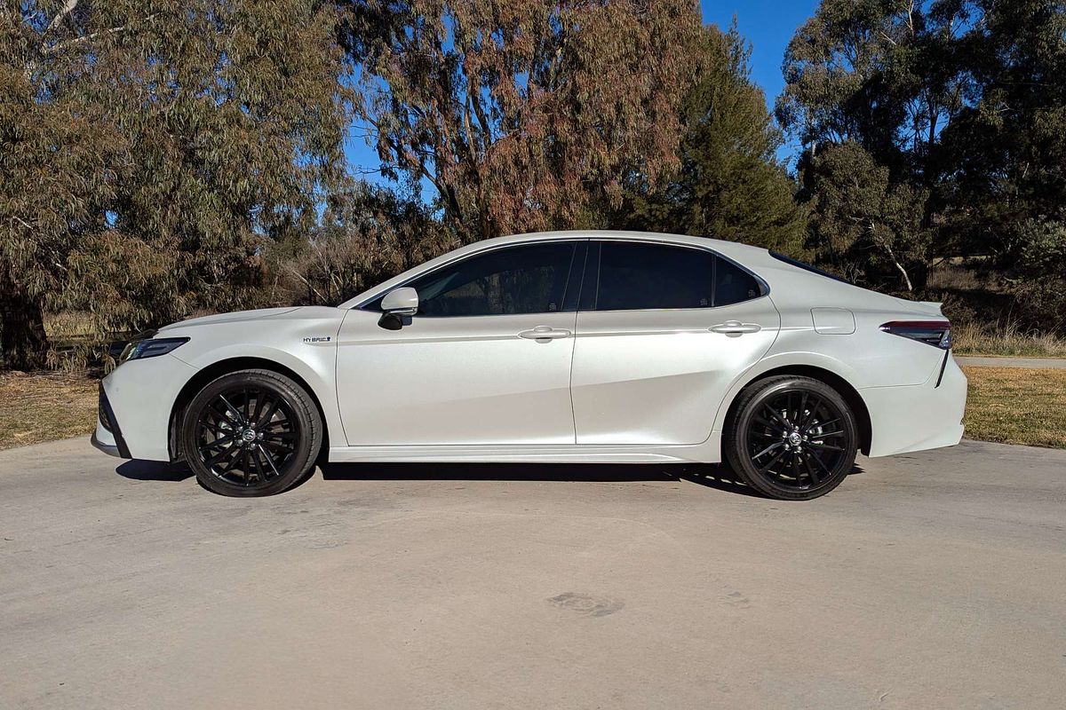 2024 Toyota Camry SX AXVH70R
