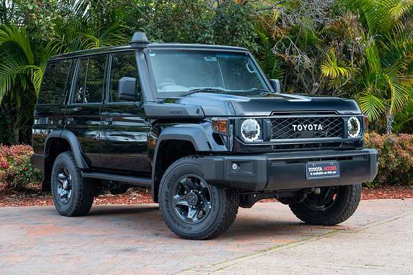 2024 Toyota Landcruiser GXL GDJL76R