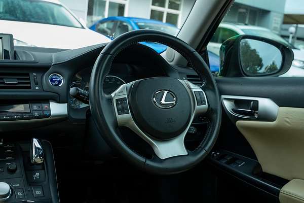 2011 Lexus CT CT200h Luxury ZWA10R