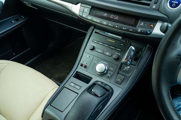 2011 Lexus CT CT200h Luxury ZWA10R
