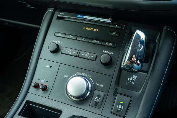 2011 Lexus CT CT200h Luxury ZWA10R