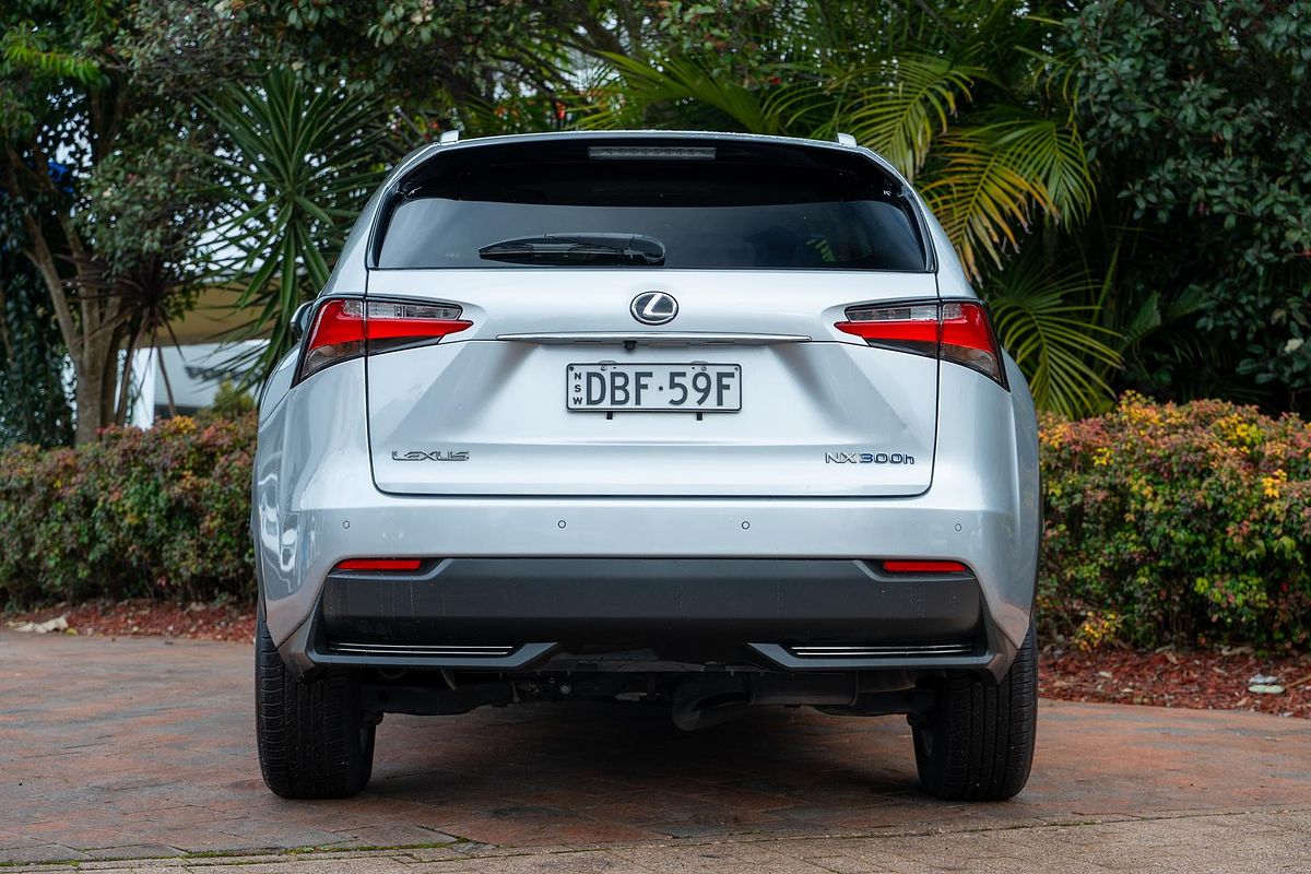 2015 Lexus NX NX300h Luxury AYZ15R