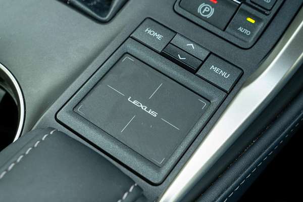 2015 Lexus NX NX300h Luxury AYZ15R