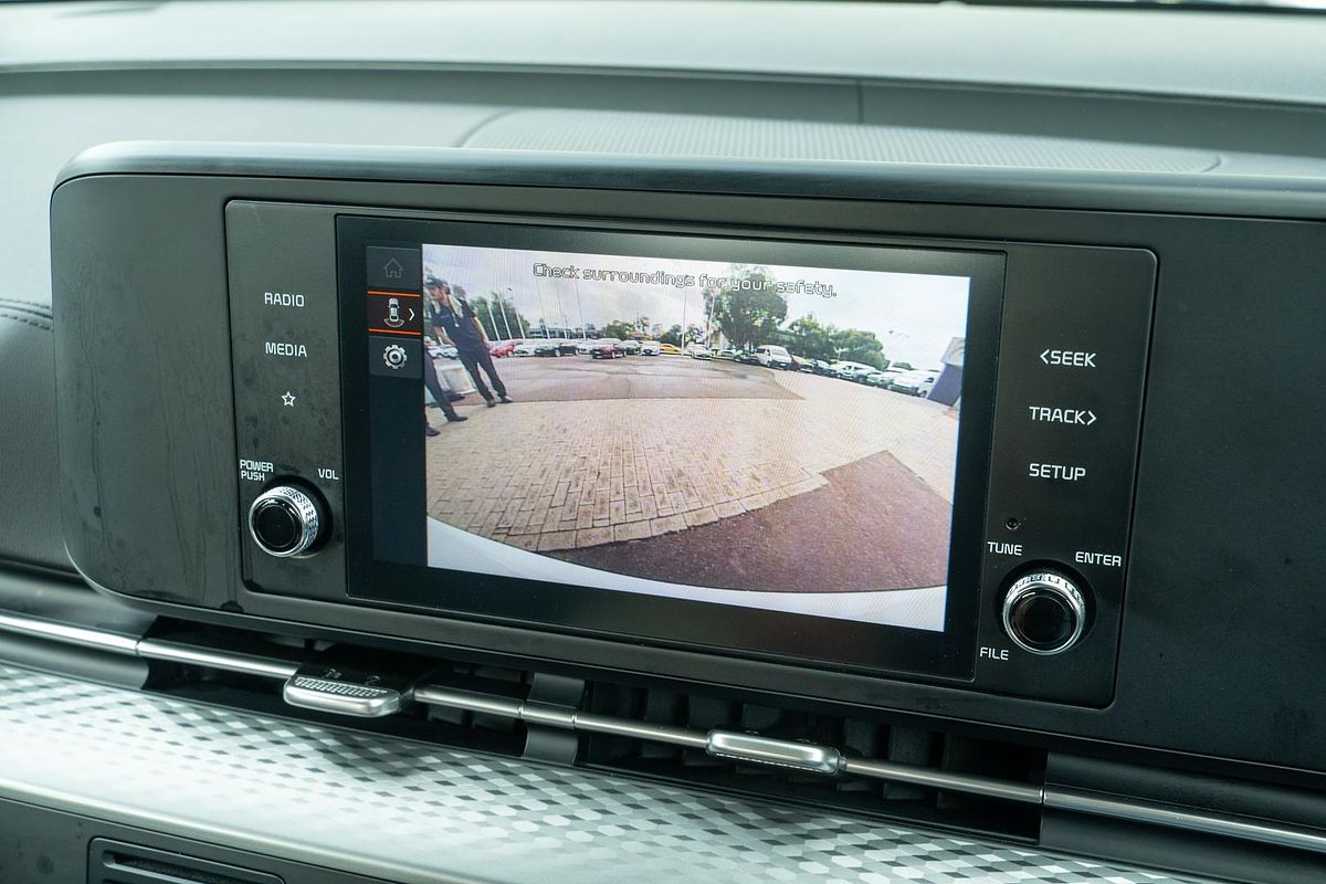 2023 Kia Carnival S KA4