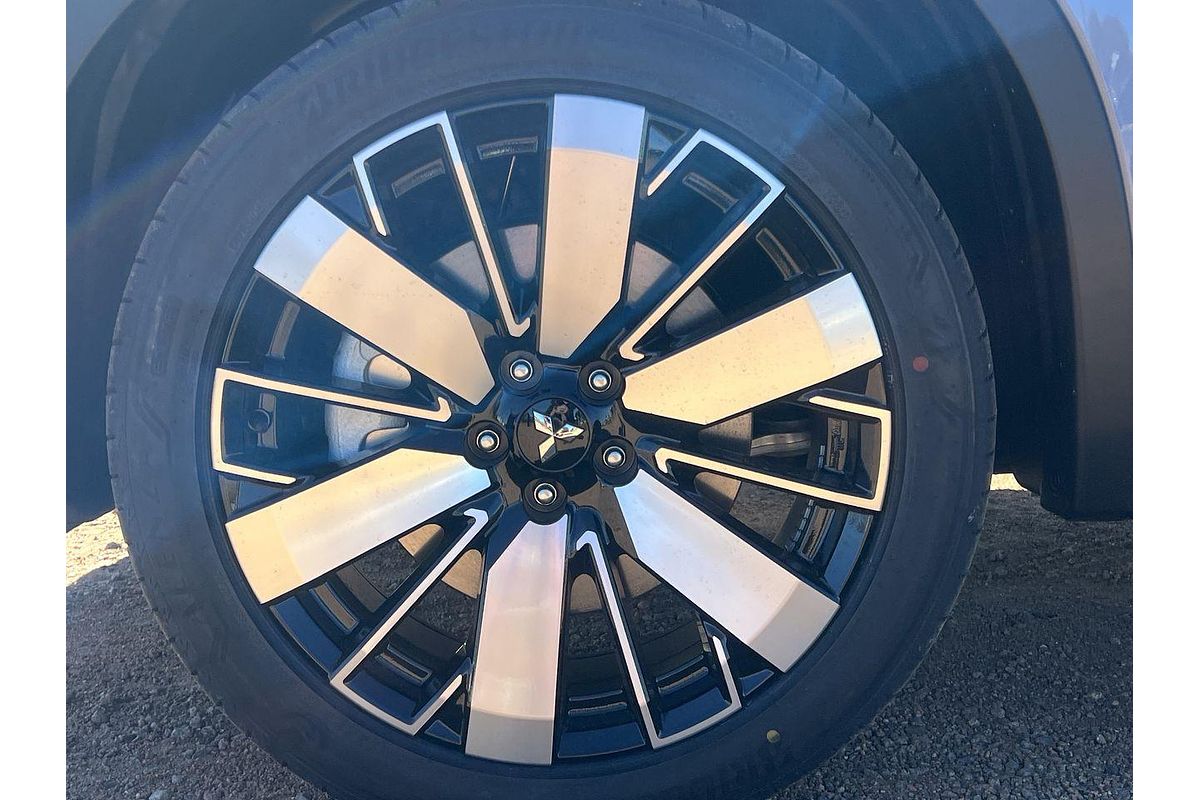 2025 Mitsubishi Outlander Aspire ZM