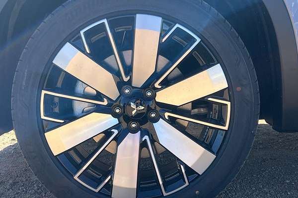 2025 Mitsubishi Outlander Aspire ZM